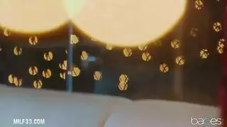 انجيلا وايت بزيات