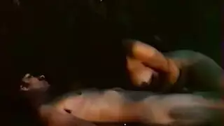 ماراثون جنسي رجعي: نبيذ حلو وهزات منوية نافورة
