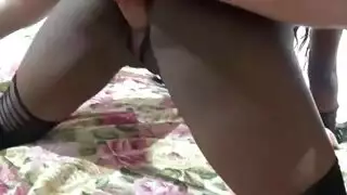 كلبة ينيك فتاة