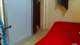 مراهقة مصرية تضرب