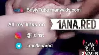 الام الاسيوية وجوزها فى الغرفة المجاورة