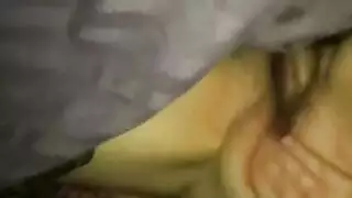 انجي خوري تطلع صدرها