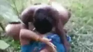 علاقة محرمة مصرية مثيرة: الابن ينيك زوجة الأب في الريف