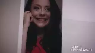 اختناق بالقضيب، لعق شرج، وجنس بوضعية المبلغ
