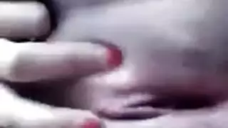 مشوية بالقضيبين: الملكة أنيتا في إيلاج مزدوج مكثف