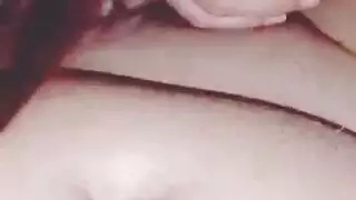 المساعدة المشعرة تبتلع سائل نائب الرئيس المنوي