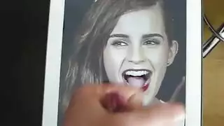 سمراء فاجرة مدمنة على النكاح الخشن الصباحي