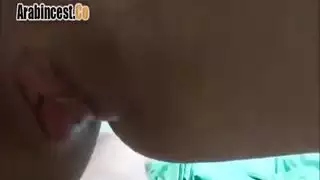 الام و ابنها المريض