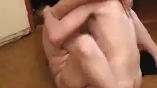 أفلام نيك أمهات: نيك أم سمينة بيضاء بجودة عالية