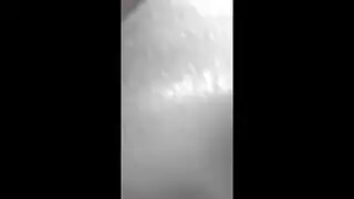 التجسس على استحمام لسان كوغار ساخنة وانتهاء بوضعية الكلب