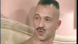 مشاهده فيديو لواط يعشق ويحب شرب للبن من القضيب سكس