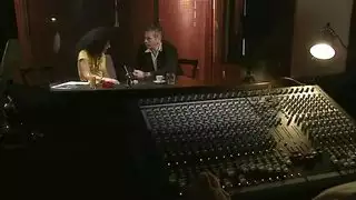 رعشة الجماع مع زبين يعذبونها