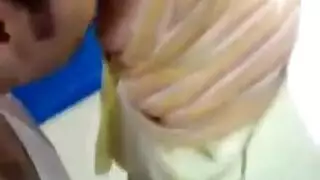 ممارسات الجنس مع التجاره والام