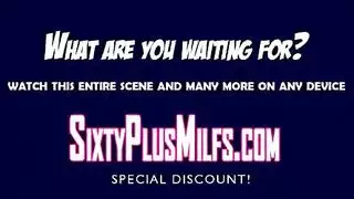 فتاة غبية مصارعة مقيد