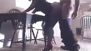 ضربات كلب قاسية لفتاة ناضجة ممتلئة الجسم