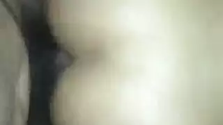 تفتح خديها لجنس شرجي مكثف