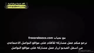زوجة تتناك بقوة كبيرة في الصالون في مشهد خيانة زوجية رهيب وزوجها يقفشها كامل افلام كامله