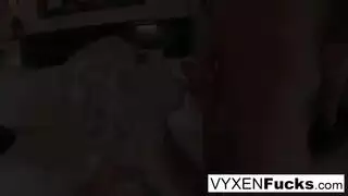 العاهرة الشرجية فيكسن ستيل تحصل على تمديد فتحتها