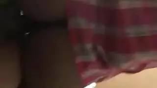 عاهرة الجوار تتوسّل للضرب العميق في الشرج