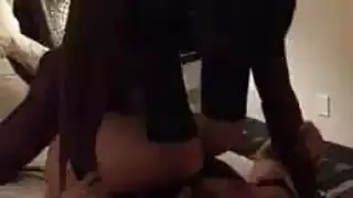 جلسة جنس قاسي مع لعبة القلفة