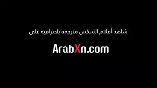 تمثيل دور زوجة الأب الشبقية: جماع فموي عميق ووضعية الكلب