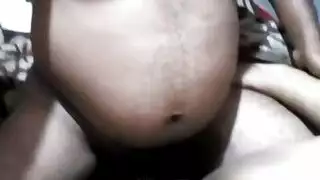 سكسي زرقاء العيون