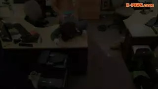 حارقة مثليه بين حليبة ممتلئة وجدة مثيرة