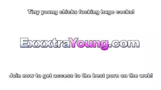 exxtrasmal هو kogar في العرض الأول من latex
