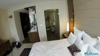 سكس مقابل الكنبيوتر