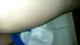 شقراء ضخمة الصدر تأخذ عدة مراهقين في جنس جماعي