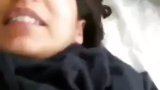 لقطات مباشرة صعبة: نيك كس صديقتي الضيق وتسجيل كل أنين
