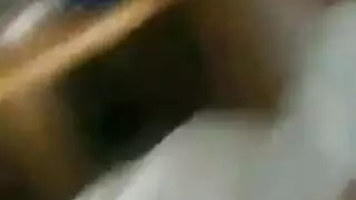 مرات حارس العقار مع شاب من السودان