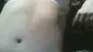 صاحب المحل ينيك فتحات الجزائرية الضيقة أثناء العمل