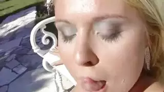 نيك شقراء لديها مؤخرة كبيرة