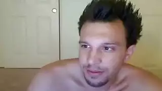 سحاقية شقراء تمارس الجنس مع كس مشعر ومبلل لشقراء أخرى