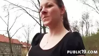 خيال جنسي يدوي في الخارج مع رجل عشوائي