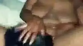 اختبار لممثلة إباحية: مشهد ثلاثي مثلي