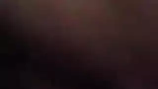 الزوجة الشهوانية ديزي مون تخترقها قضيبان من فحول