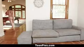 انبوب الاباحيه الحرة وهوبينيكها كسها غرق لبن عربيه