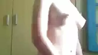 سحاق جماعي في ملهى ليلي