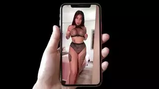 لاتينا ممتلئة الجسم بحلمات كبيرة تمارس الجنس مع رجل عربي في إباحية