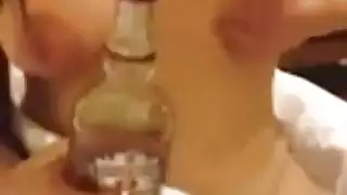 كاميرا خفية: زوجة عربية تؤدي عرض تعري إباحي لزوجها
