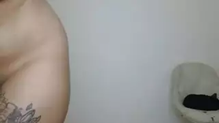 الهواة الساخنة كيمبر: حلق عميق وكريمي للملكة