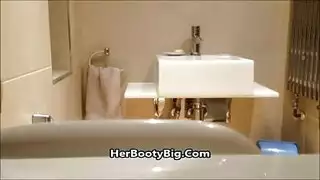 عاريات متهورات يلمسن بعضهن قبل حفلة الفي أي بي الجنسية