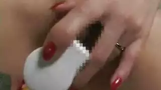 الفنانات بوس