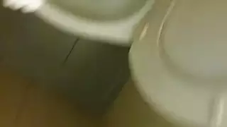 فحل أسود يضرب مؤخرة كبيرة