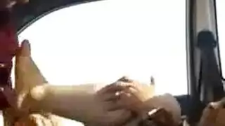 نيك محجبة في السيارة ميكرو جيب