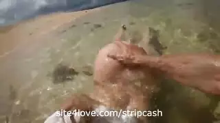 الجنس العامة حزم على مثليه يا حارس الشاطئ