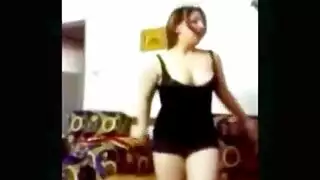 حفلات رقص عاري اباحي