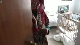 حفلة جنس برلين: العاهرة التركية ووضعية الكلب الجامحة